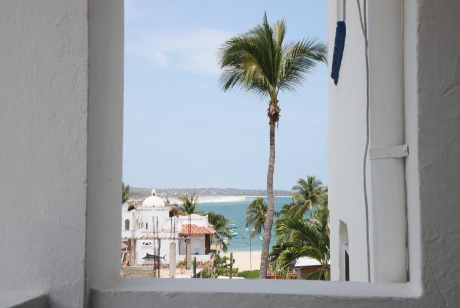 Hotel & Hostal Mayflower Puerto Escondido  Bagian luar foto