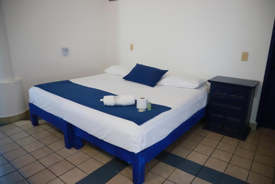 Hotel & Hostal Mayflower Puerto Escondido  Bagian luar foto
