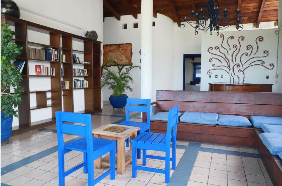 Hotel & Hostal Mayflower Puerto Escondido  Bagian luar foto