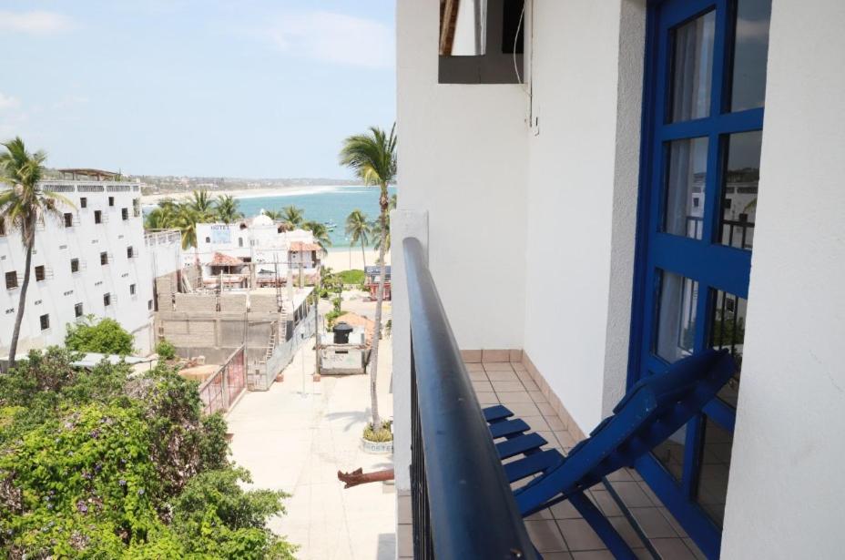 Hotel & Hostal Mayflower Puerto Escondido  Bagian luar foto
