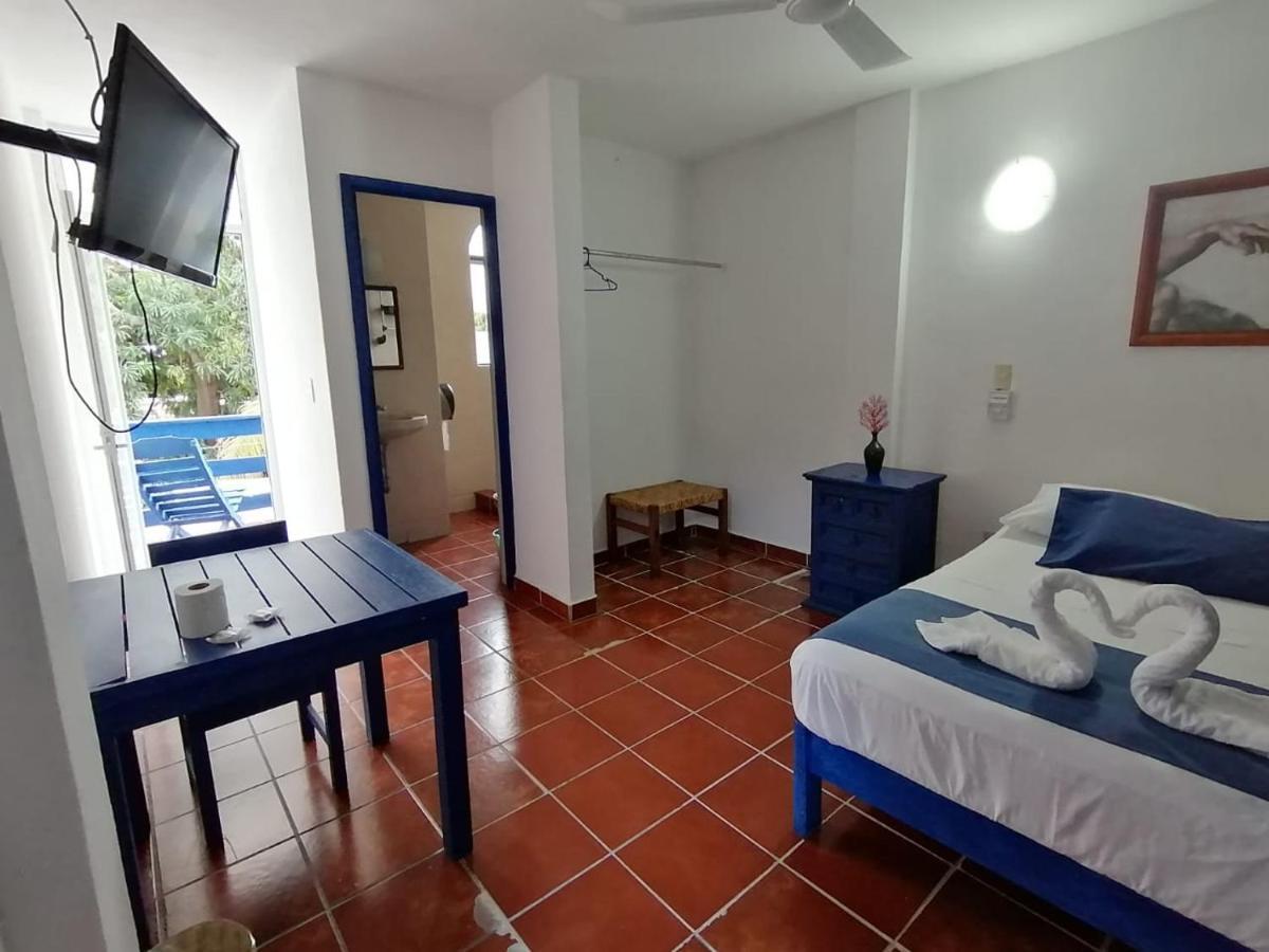 Hotel & Hostal Mayflower Puerto Escondido  Bagian luar foto